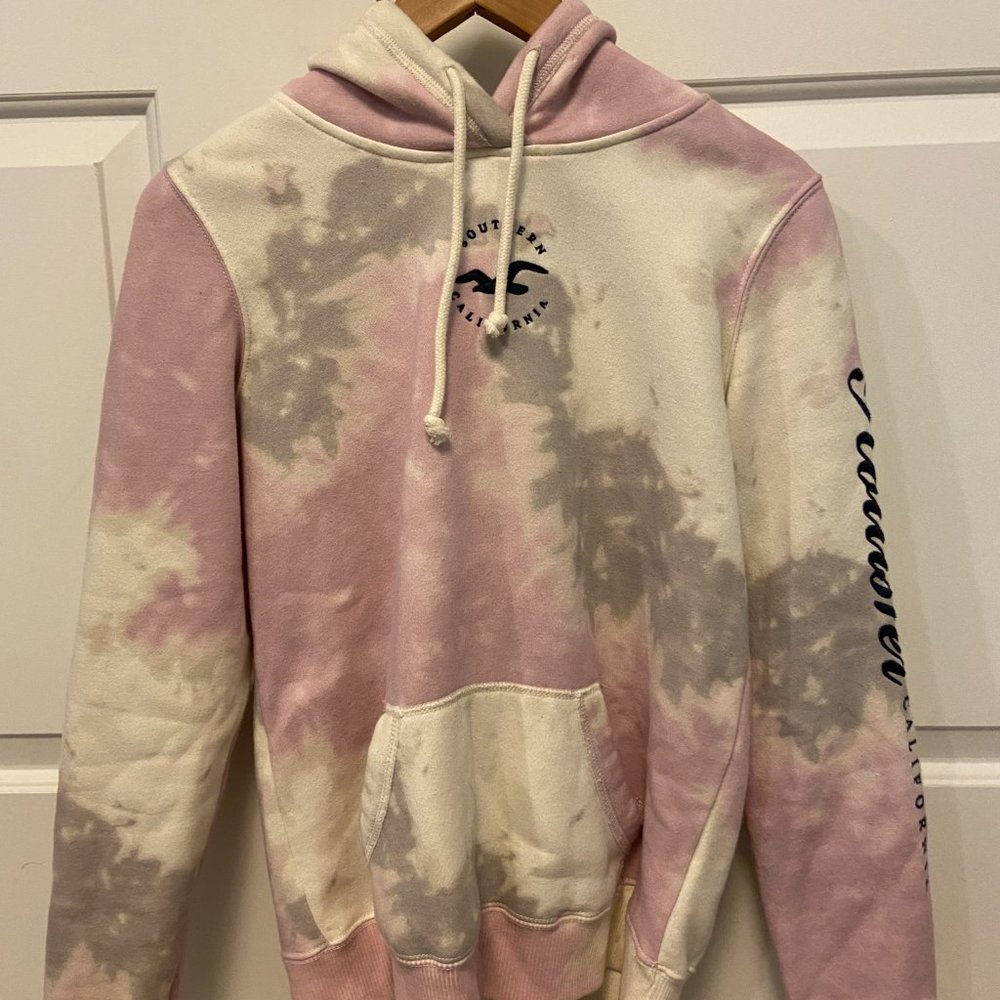 Hollister Pink Tie-Dye Hoodie - Size Small
